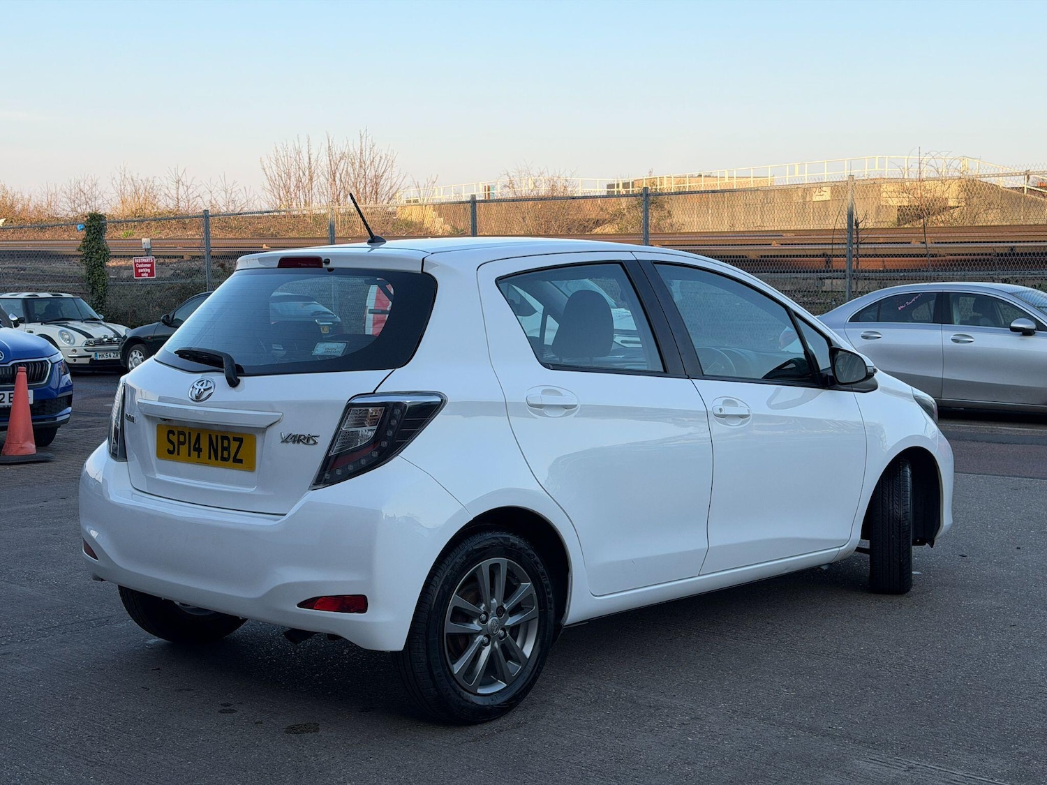 Used Toyota Yaris for sale - 77958019: Photo 8