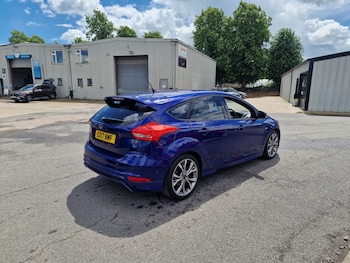 Used Ford Focus 2017 for sale - 78858093: Photo