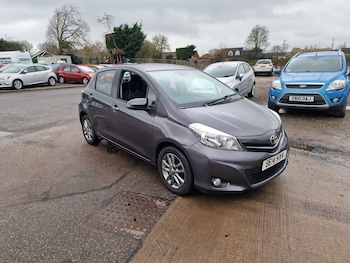 Used Toyota Yaris 2013 for sale - 78390568: Photo