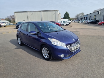 Used Peugeot 208 2012 for sale - 78390923: Photo