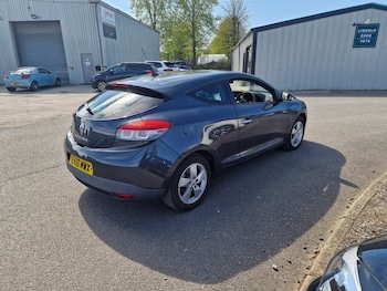 Used Renault Megane 2010 for sale - 78408677: Photo