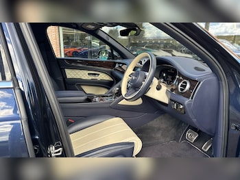 Used Bentley Bentayga 2020 for sale - 78909450: Photo