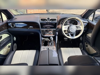 Used Bentley Bentayga 2020 for sale - 78909450: Photo