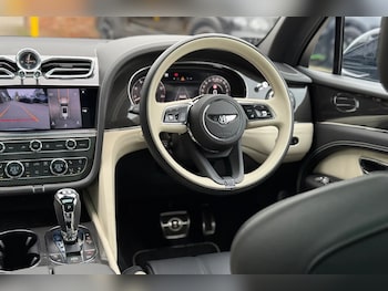 Used Bentley Bentayga 2025 for sale - 78795005: Photo