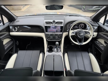 Used Bentley Bentayga 2025 for sale - 78795005: Photo