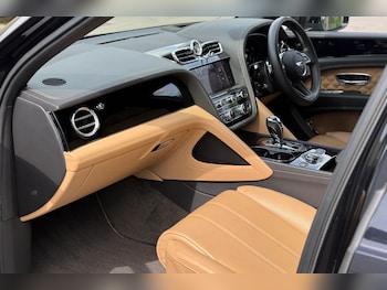 Used Bentley Bentayga 2021 for sale - 78797688: Photo