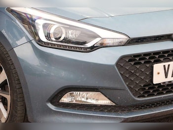Used Hyundai i20 2017 for sale - 78783885: Photo