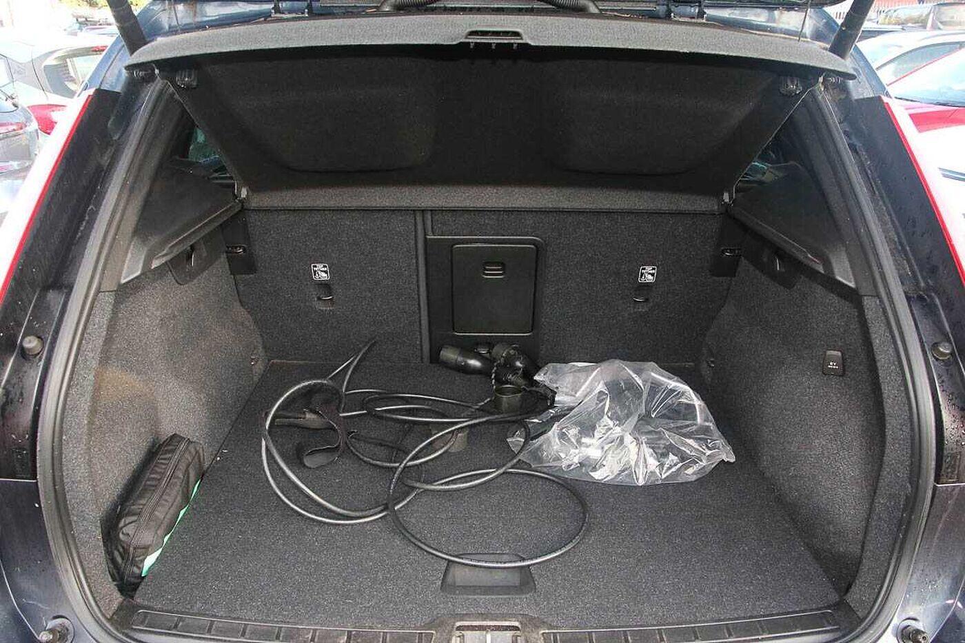 Used Volvo XC40 2022 for sale - 76607367: Photo 14