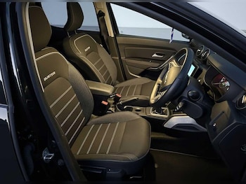 Used Dacia Duster 2024 for sale - 77029371: Photo