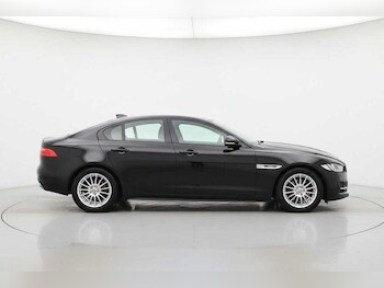 Used Jaguar XE 2018 for sale - 77156157: Photo