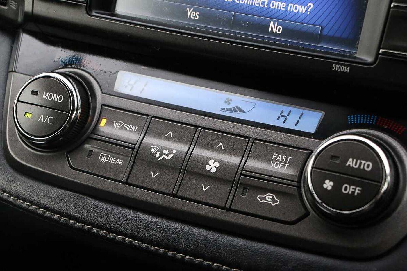 Used Toyota RAV4 2015 for sale - 77290733: Photo 14