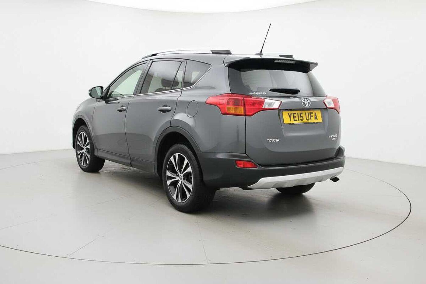 Used Toyota RAV4 2015 for sale - 77290733: Photo 3
