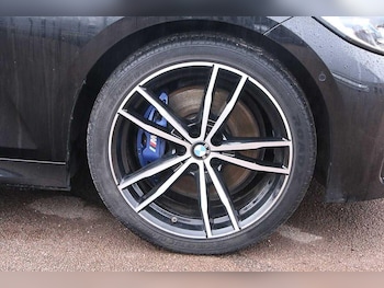 Used BMW 3 Series 2019 for sale - 77455980: Photo