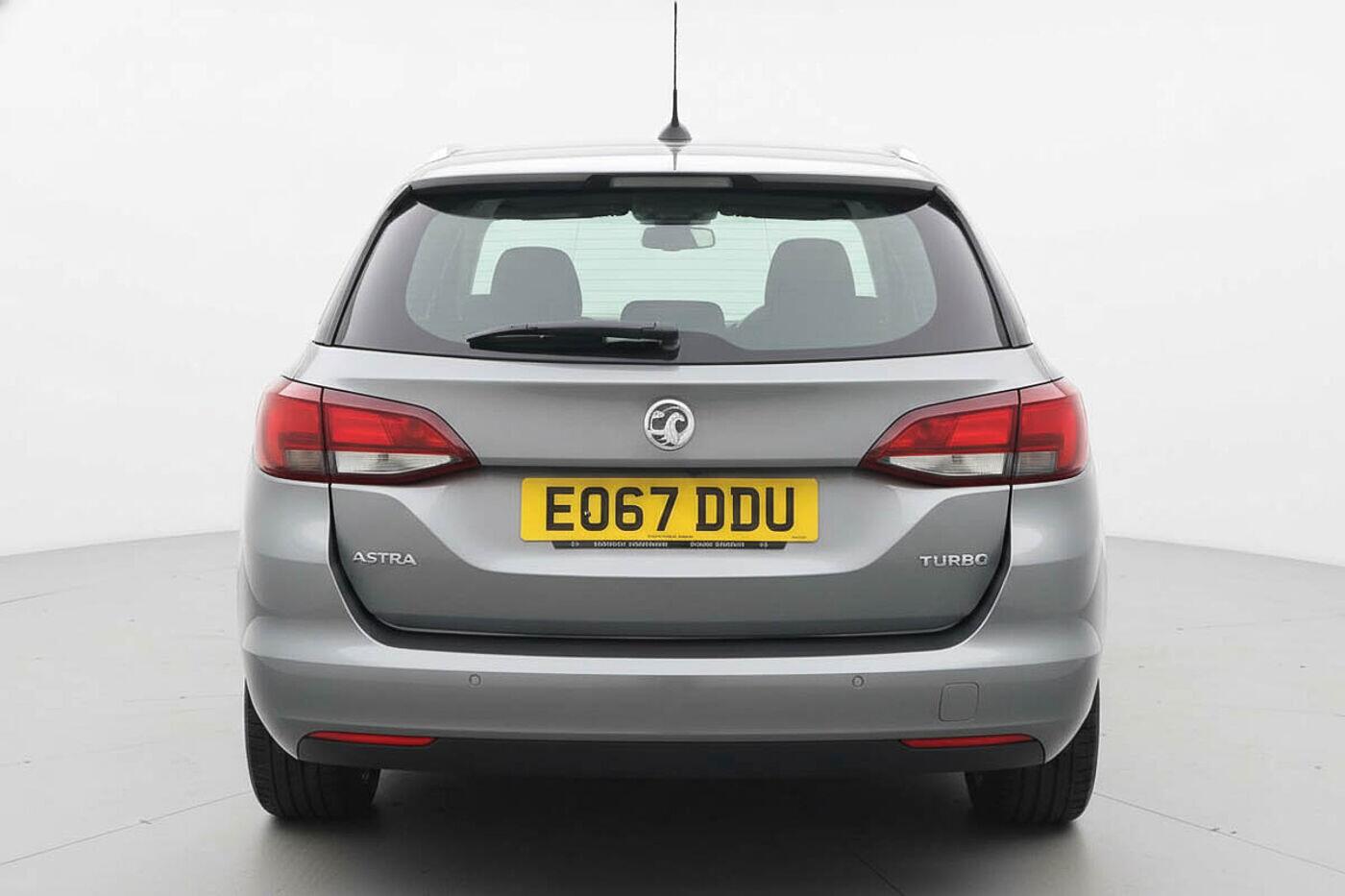 Used Vauxhall Astra 2017 for sale - 76607240: Photo 2