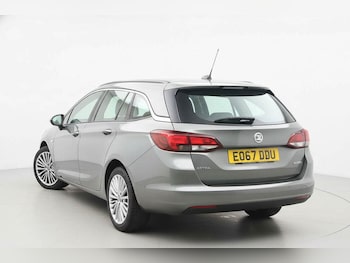 Used Vauxhall Astra 2017 for sale - 76607240: Photo