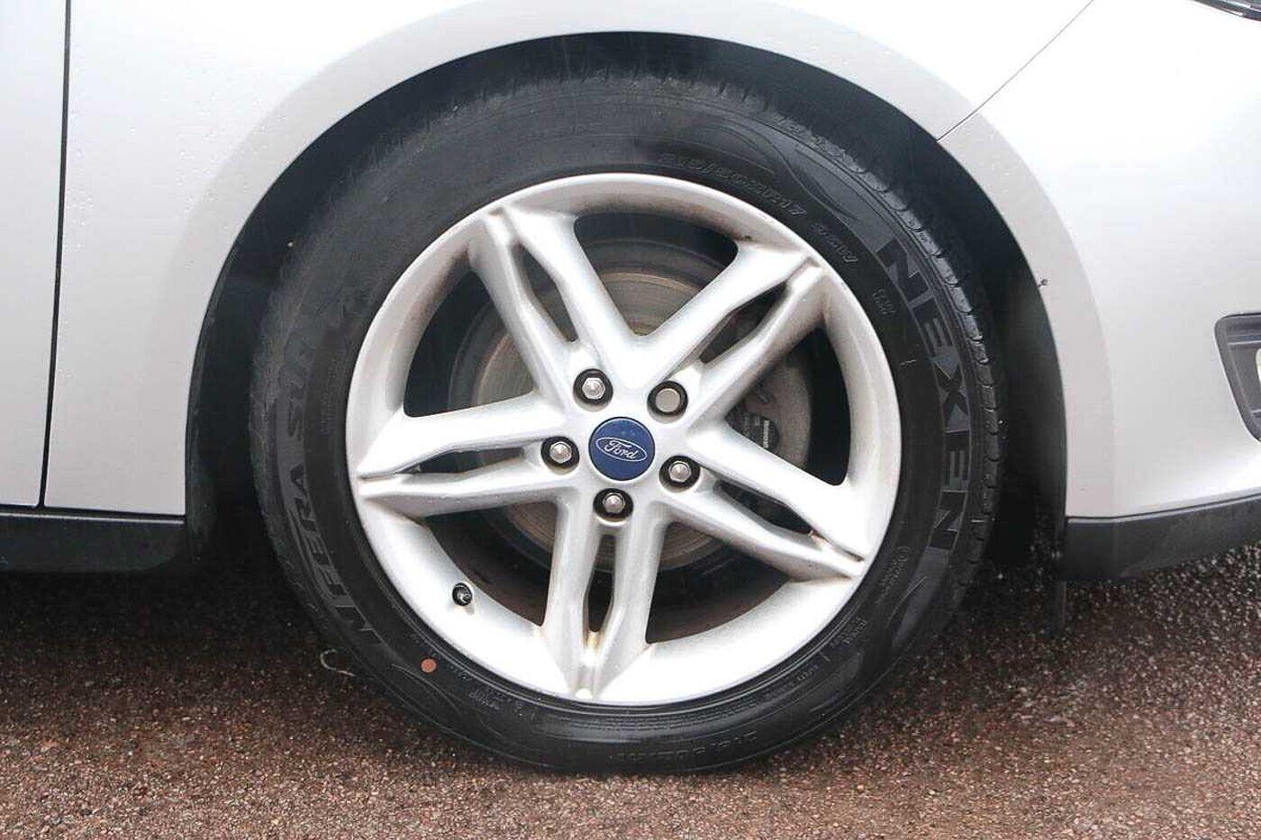 Used Ford Focus 2017 for sale - 76689019: Photo 7