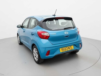 Used Hyundai i10 2023 for sale - 78072419: Photo