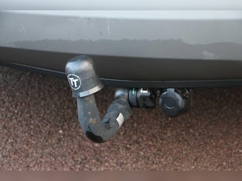 Used Hyundai Santa Fe 2017 for sale - 76865539: Photo