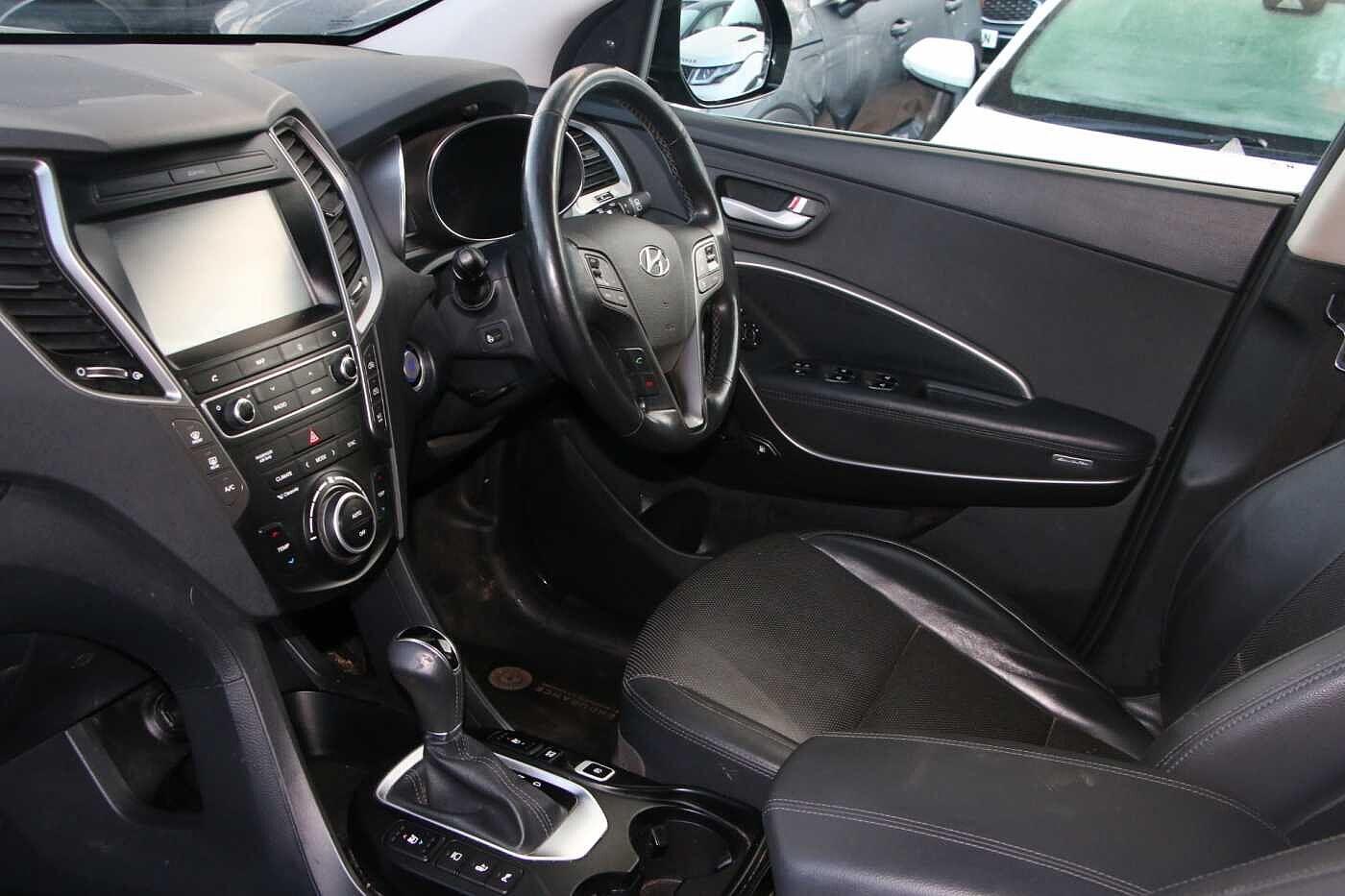 Used Hyundai Santa Fe 2017 for sale - 76865539: Photo 6