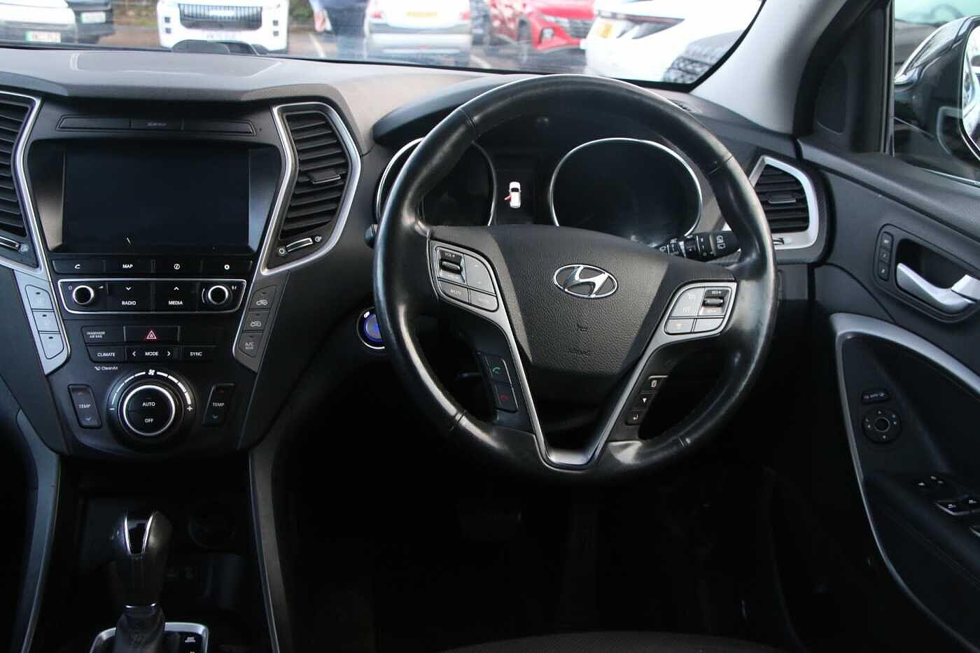 Used Hyundai Santa Fe 2017 for sale - 76865539: Photo 9