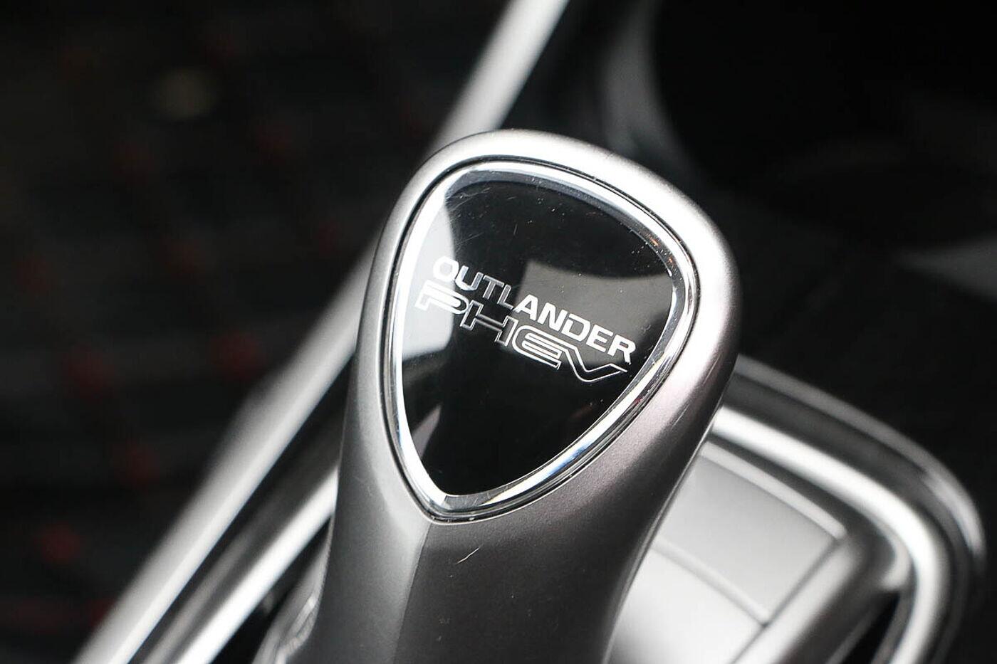 Used Mitsubishi Outlander 2016 for sale - 77670347: Photo 11