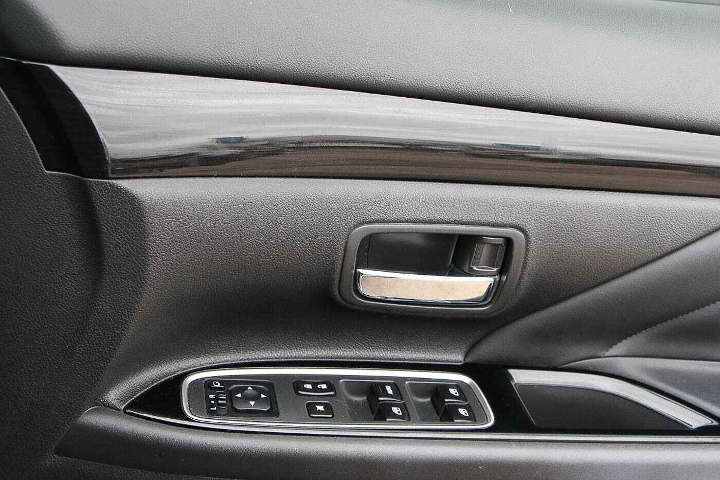 Used Mitsubishi Outlander 2016 for sale - 77670347: Photo 13