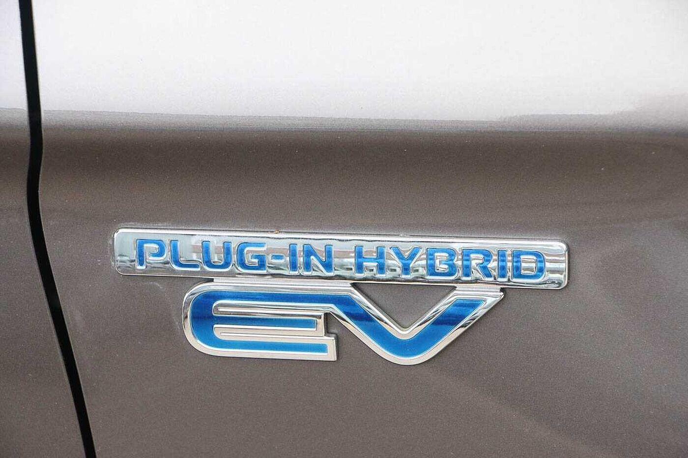 Used Mitsubishi Outlander 2016 for sale - 77670347: Photo 15