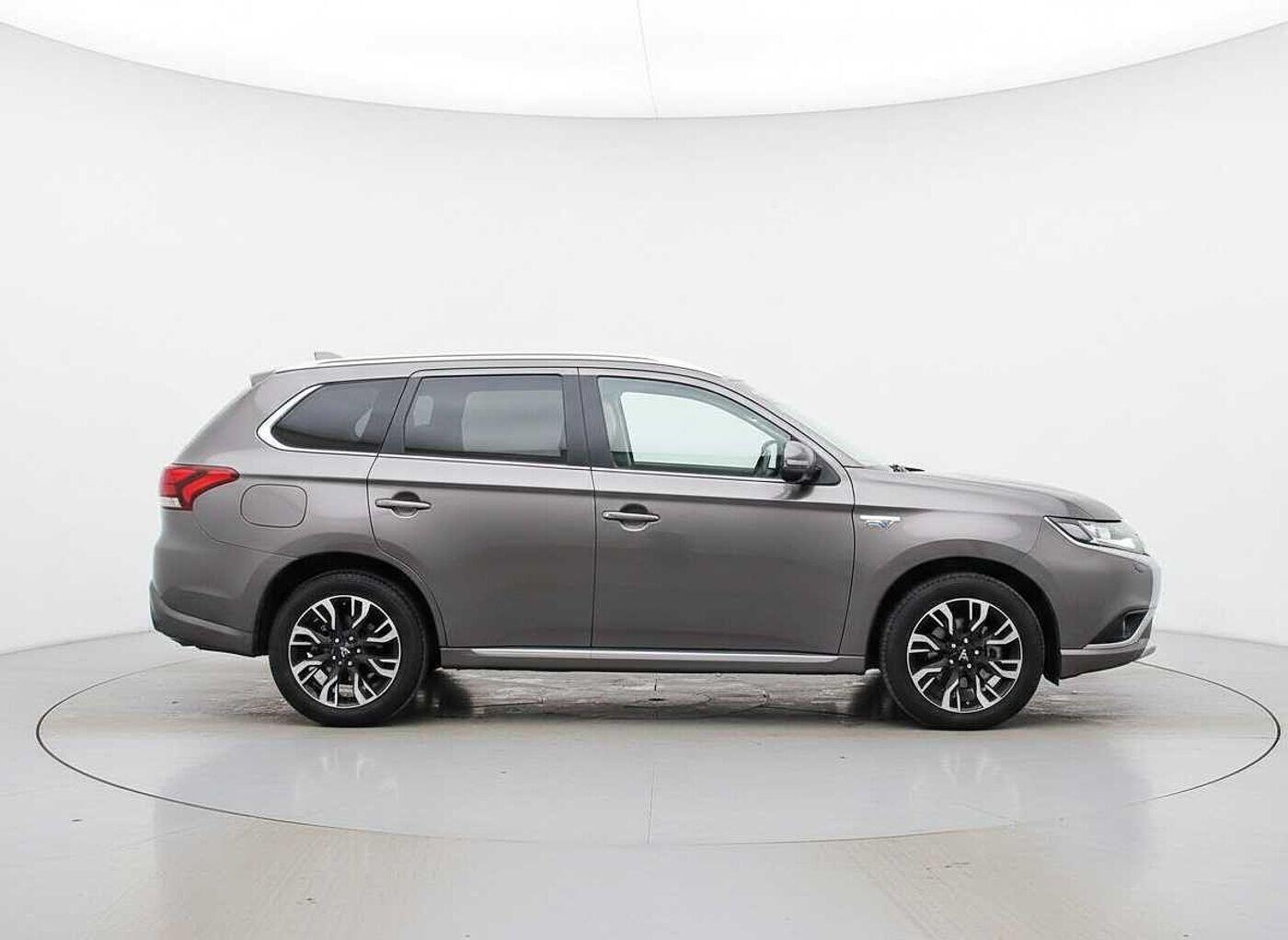 Used Mitsubishi Outlander 2016 for sale - 77670347: Photo 3