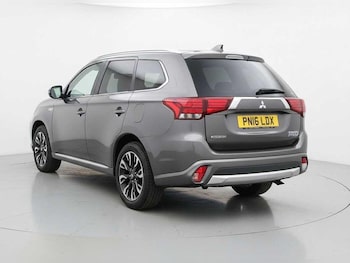 Used Mitsubishi Outlander 2016 for sale - 77670347: Photo