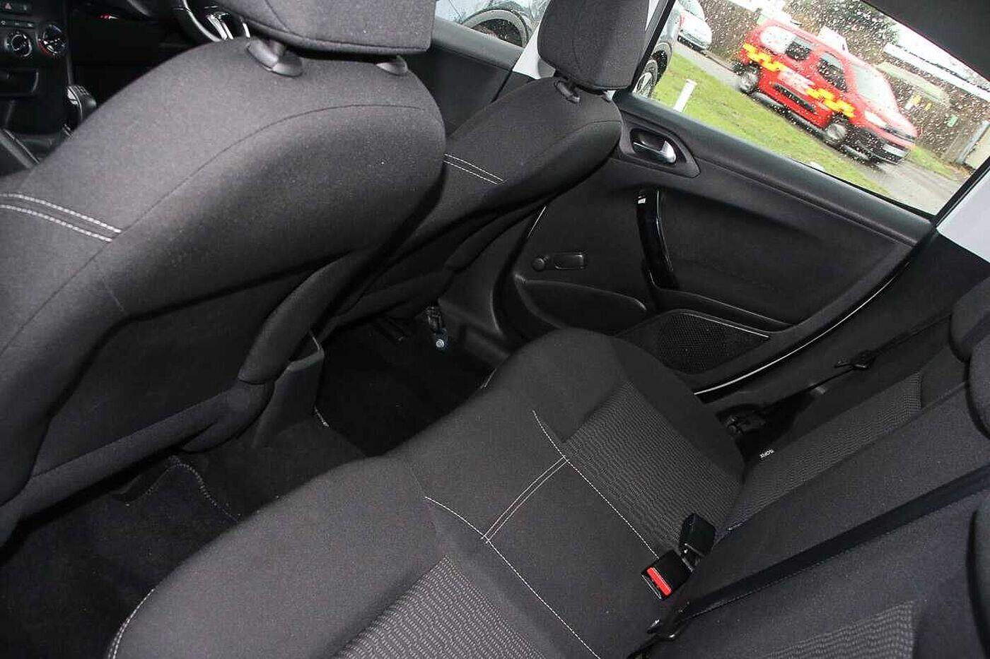 Used Peugeot 208 2016 for sale - 77632977: Photo 11