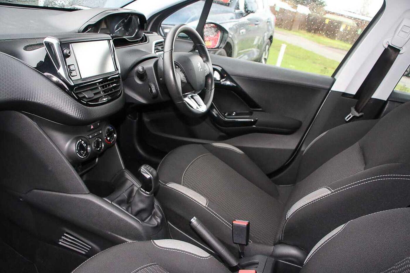 Used Peugeot 208 2016 for sale - 77632977: Photo 9