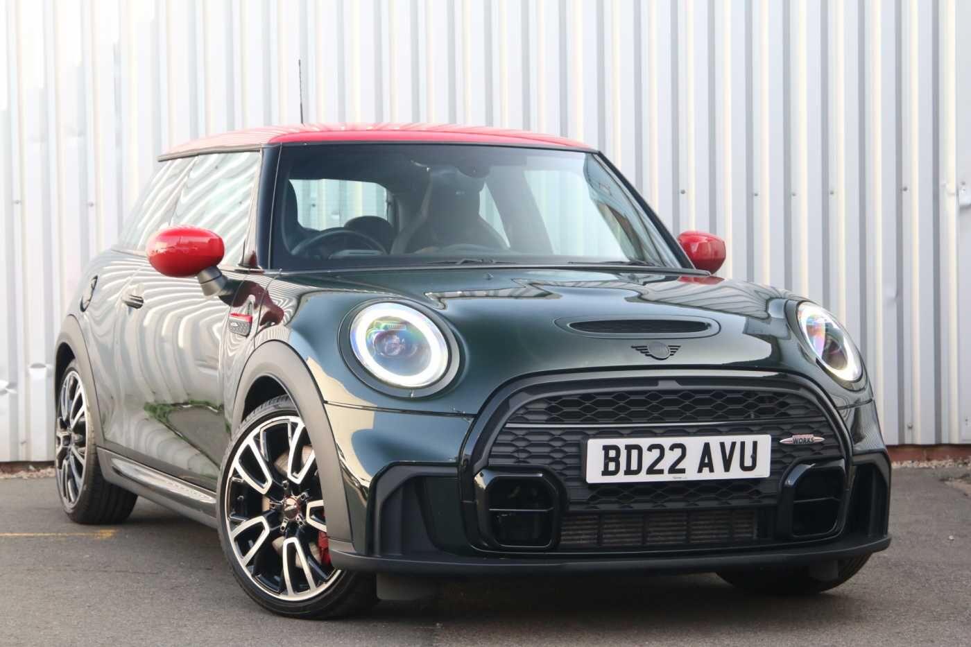 Used MINI Hatch 2022 for sale - 76701385: Photo 1