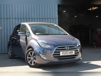 (19) - 1.6 SE Nav 5 Door