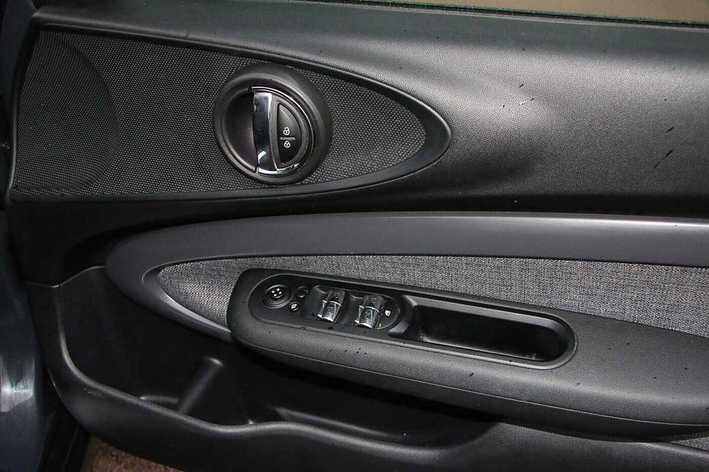 Used MINI Clubman 2018 for sale - 77029042: Photo 16