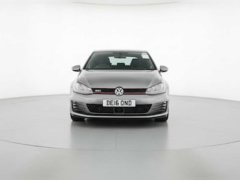 Used Volkswagen Golf 2016 for sale - 77646198: Photo