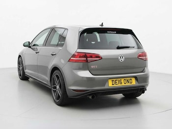 Used Volkswagen Golf 2016 for sale - 77646198: Photo
