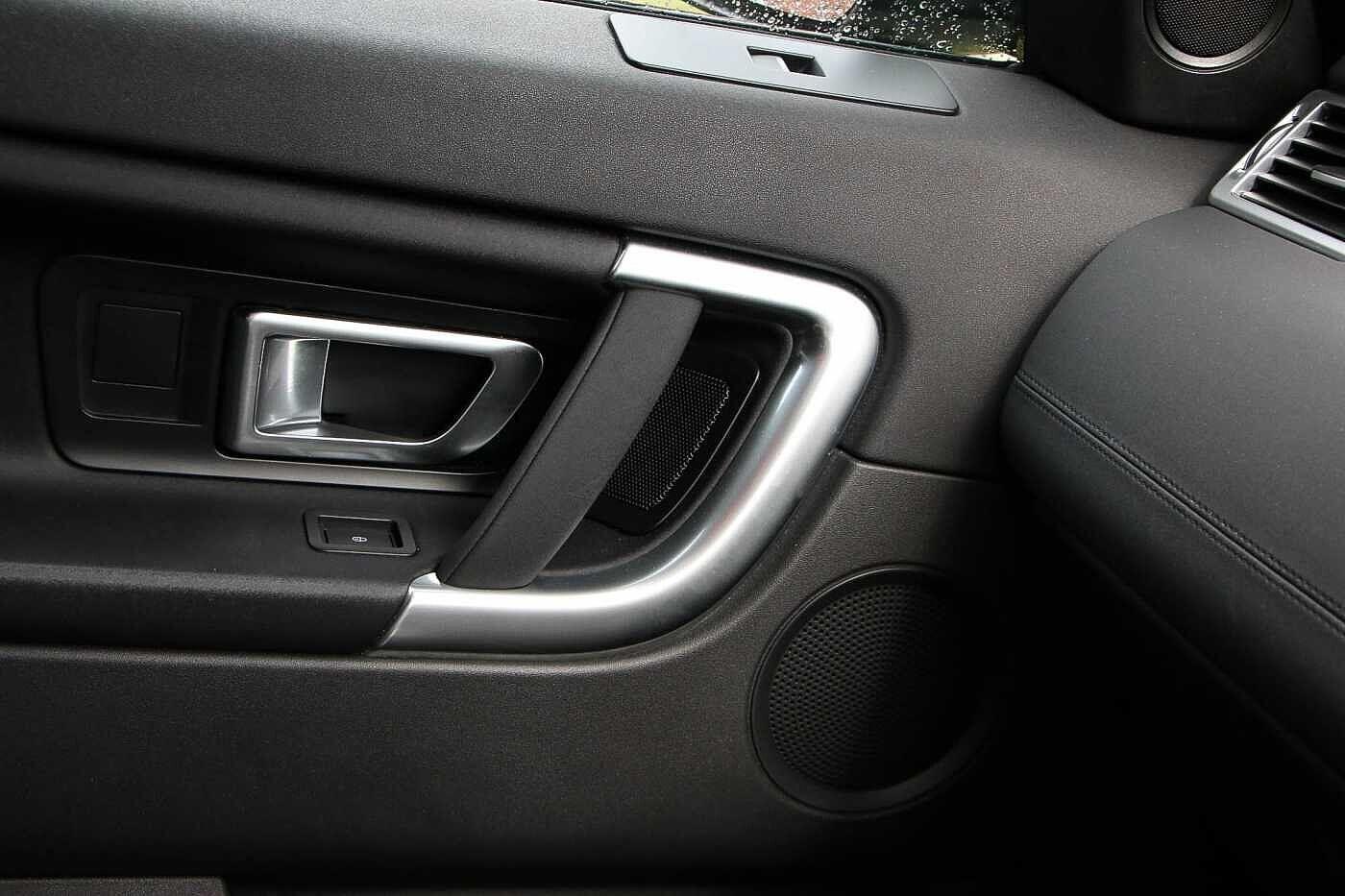 Used Land Rover Discovery Sport 2016 for sale - 76927078: Photo 16