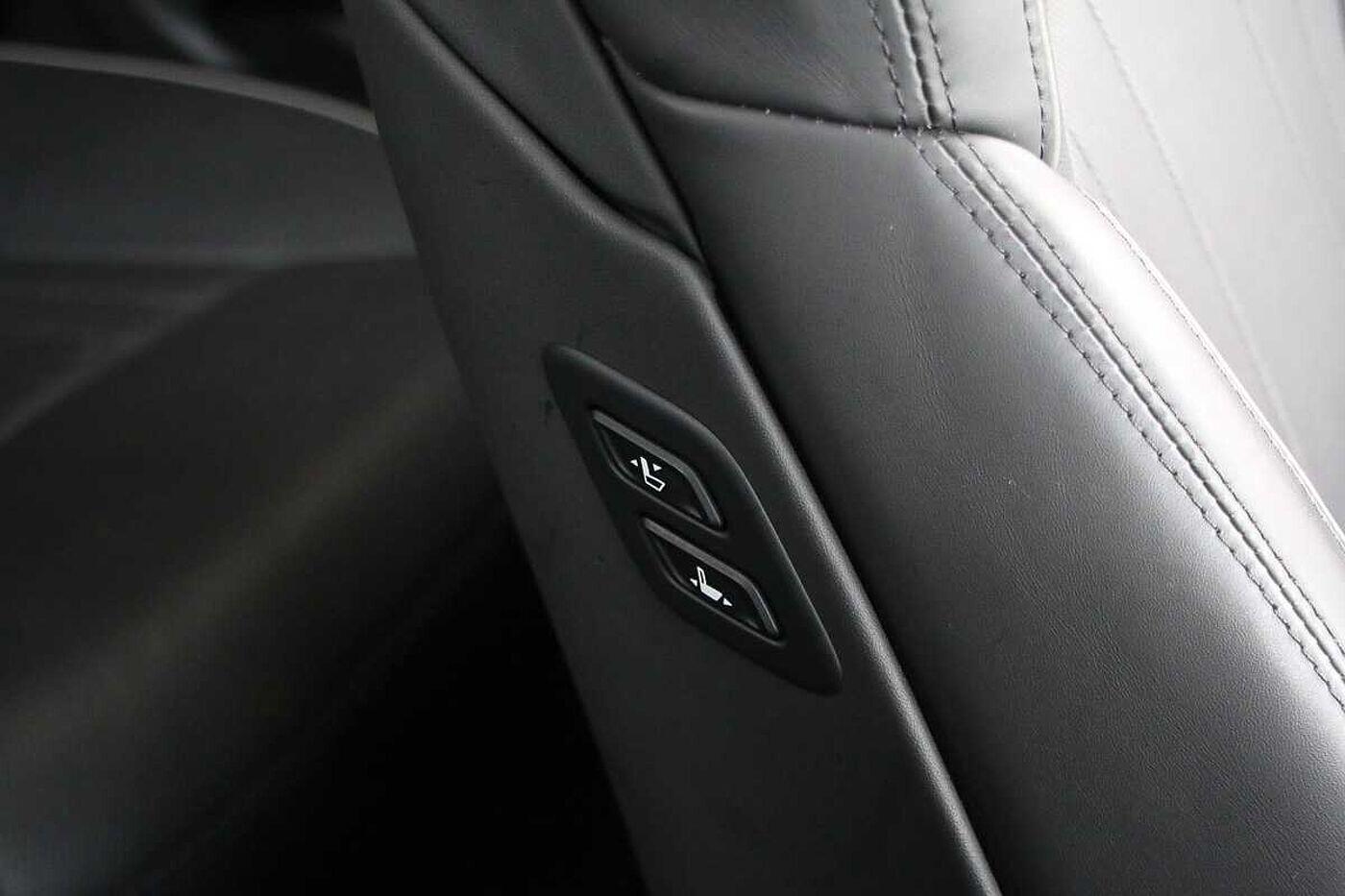 Used Hyundai Genesis 2016 for sale - 77052460: Photo 14