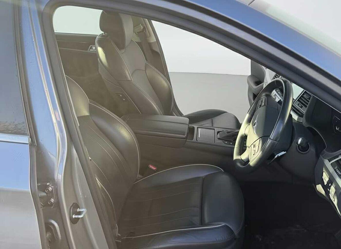 Used Hyundai Genesis 2016 for sale - 77052460: Photo 7