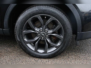 Used Land Rover Discovery Sport 2019 for sale - 77109005: Photo