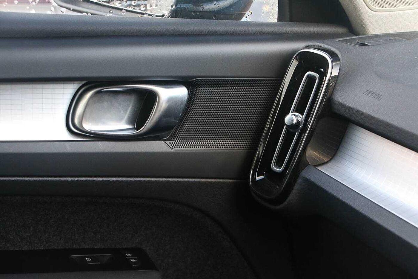 Used Volvo XC40 2022 for sale - 76823948: Photo 3