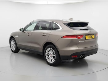 Used Jaguar F-Pace 2017 for sale - 76976859: Photo