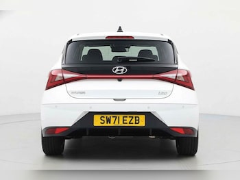 Used Hyundai i20 2022 for sale - 76607940: Photo
