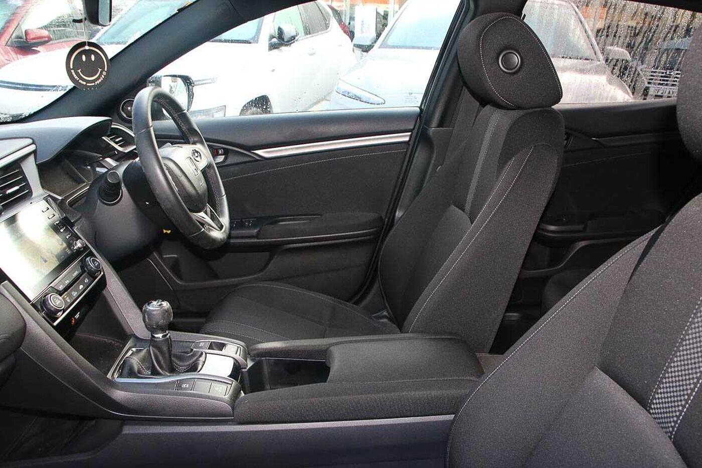 Used Honda Civic 2021 for sale - 76607719: Photo 14