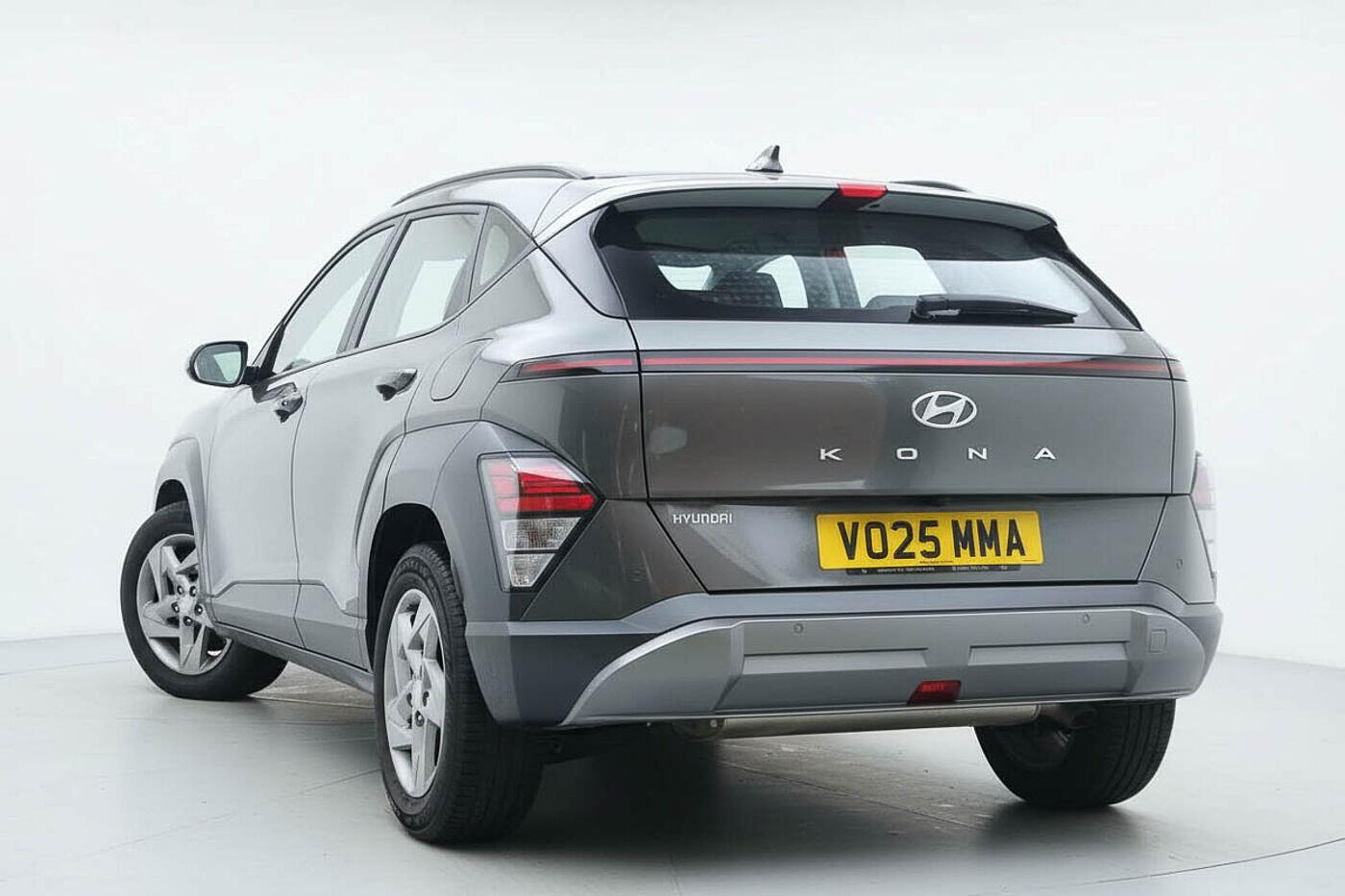Used Hyundai KONA 2025 for sale - 76825055: Photo 2