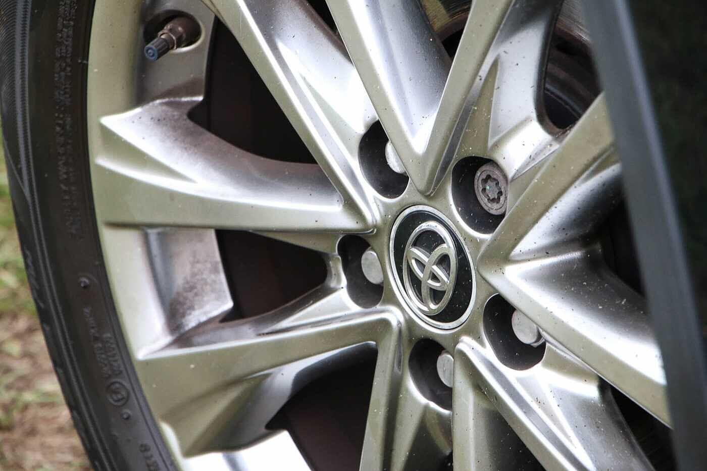 Used Toyota RAV4 2017 for sale - 76607434: Photo 13