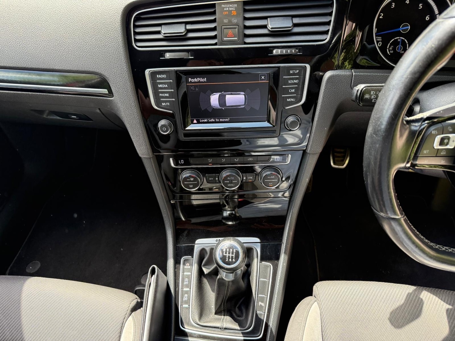 Used Volkswagen Golf 2015 for sale - 76404837: Photo 12