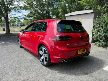 Used Volkswagen Golf 2015 for sale - 76404837: Photo