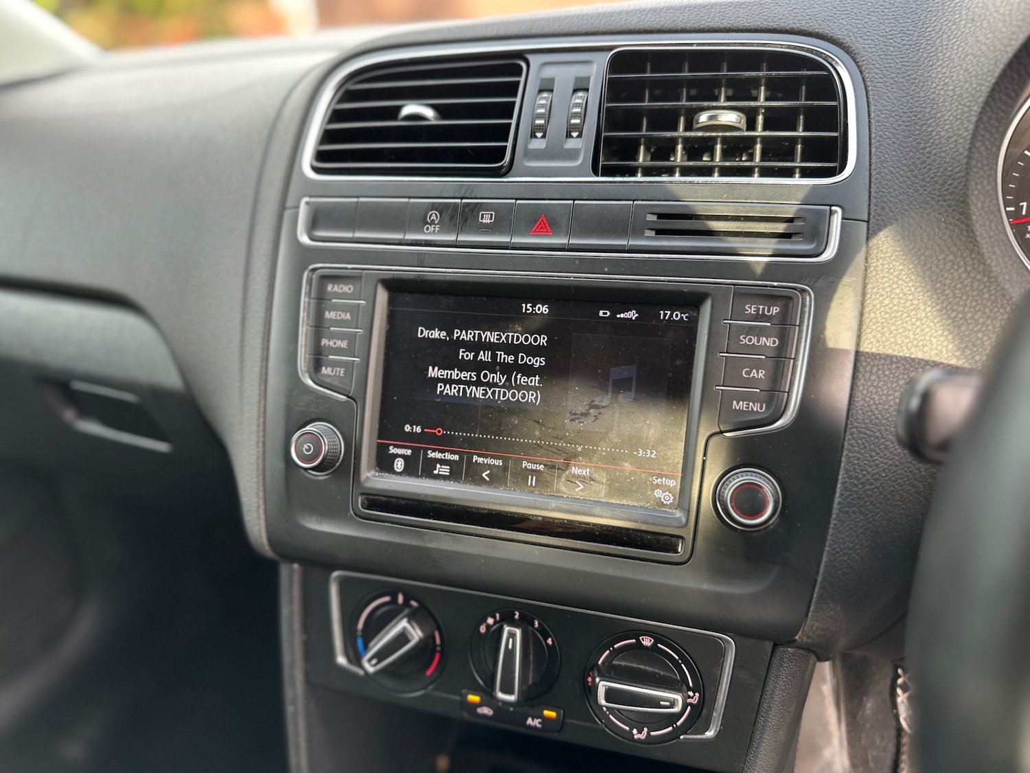 Used Volkswagen Polo 2016 for sale - 76513513: Photo 12