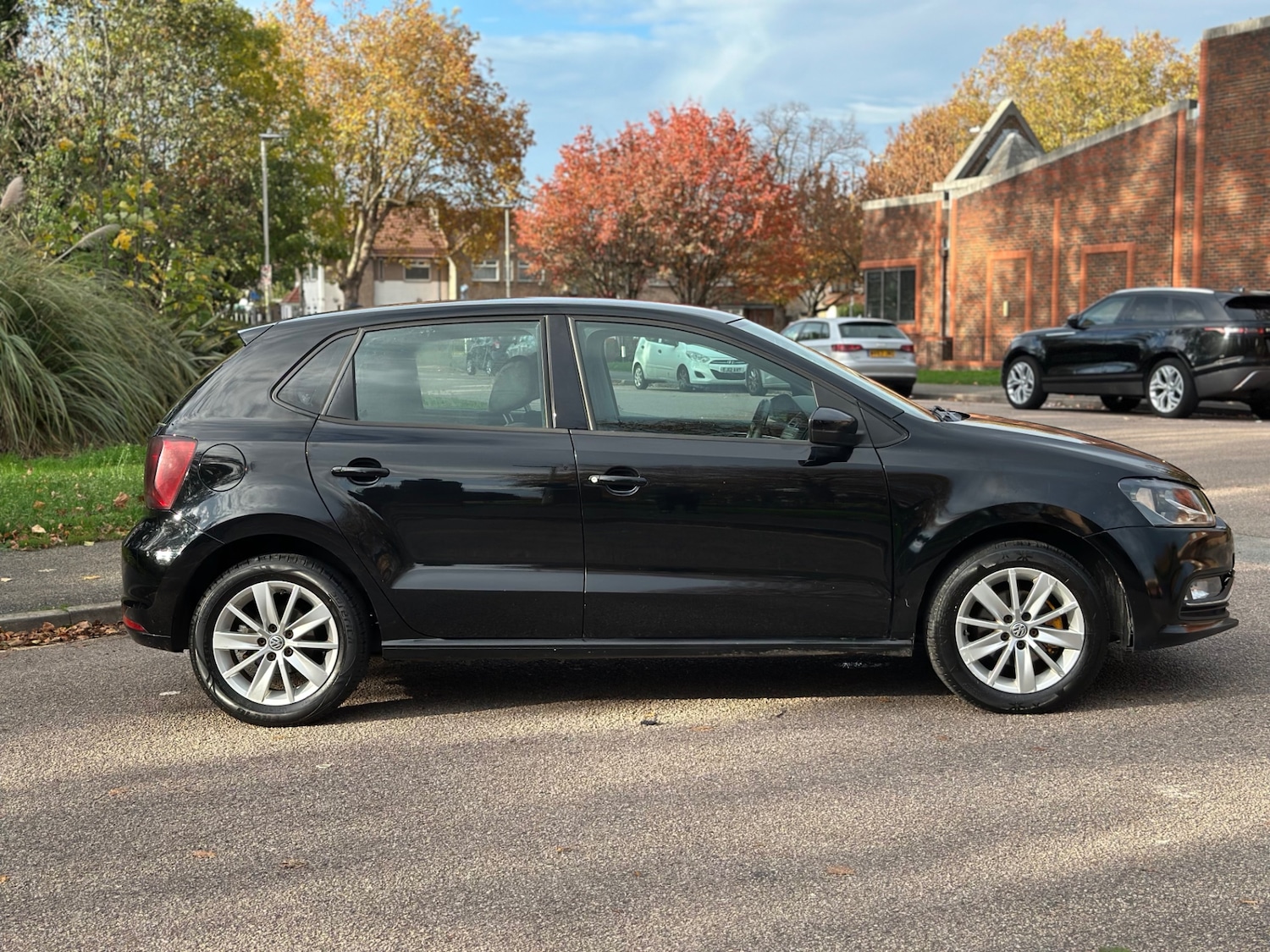 Used Volkswagen Polo 2016 for sale - 76513513: Photo 6